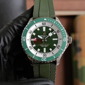 Breitling Superocean Green dial Automatic Movement - 42mm  Replica watches