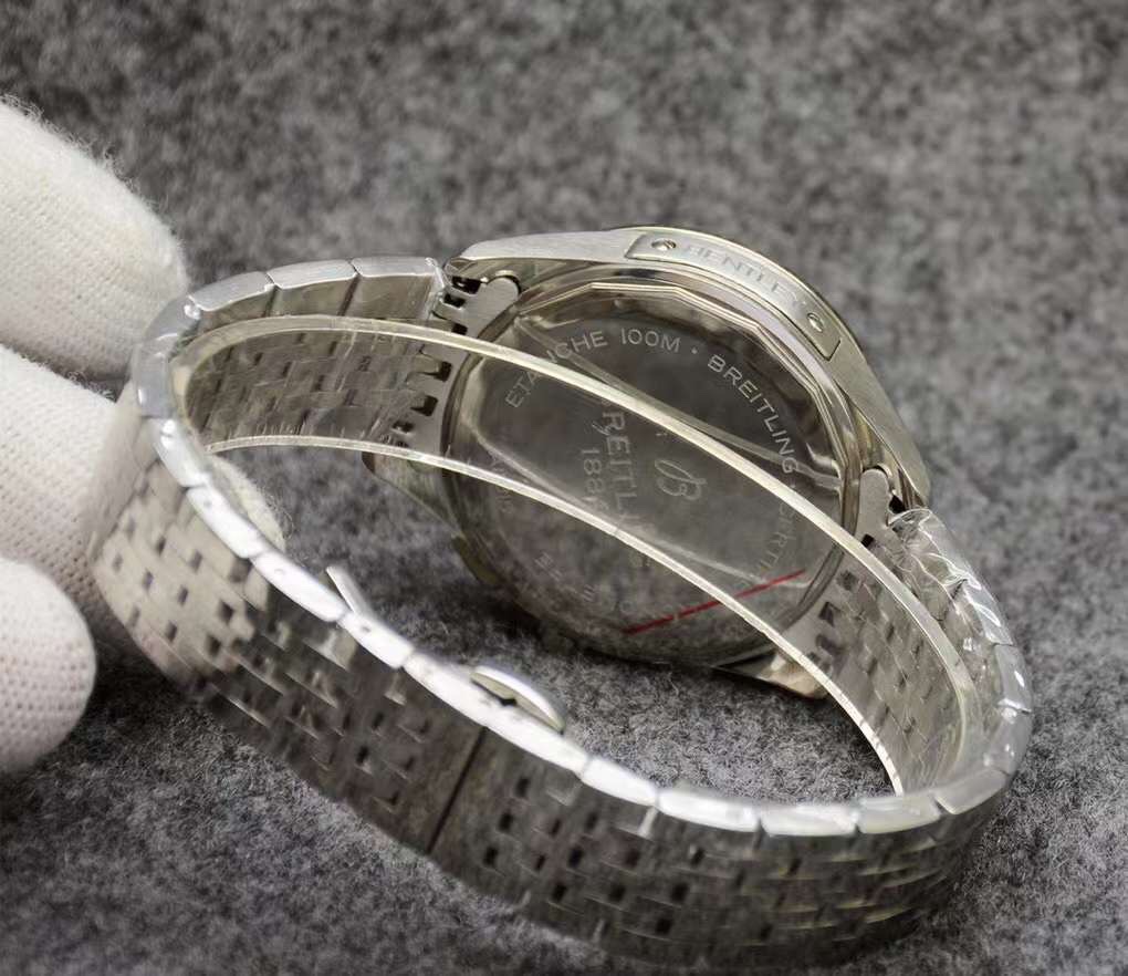 Breitling Navitimer Green dial/ Chronometer Automatic/ Luxury Breitling Watch For Men’s- 44mm -Replica watches