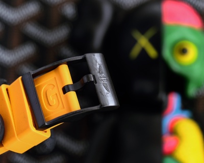 Breitling Endurance Yellow Strap, Chronograph Men’s -44mm Replica watches